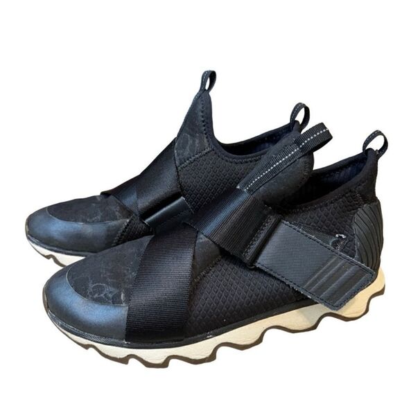 Sorel Kinetic Sneakers - Picture 2 of 15